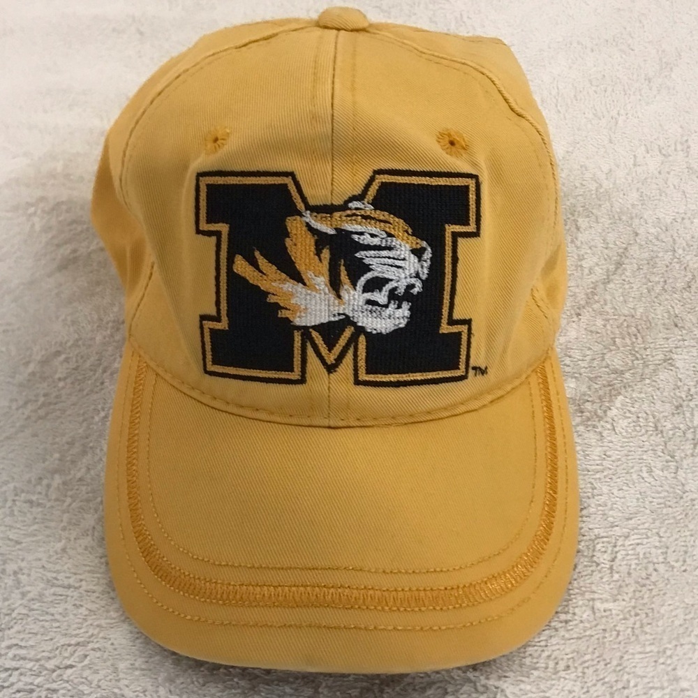 Signatures NCAA University of Missouri Tigers Adjustable GameDay Cap
